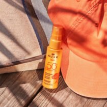 Retrouvez Nuxe Sun Spray Solaire Délicieux SPF50 - 50ml aux meilleurs prix sur Bebemaman.ma . Livraison à domicile partout au Maroc.